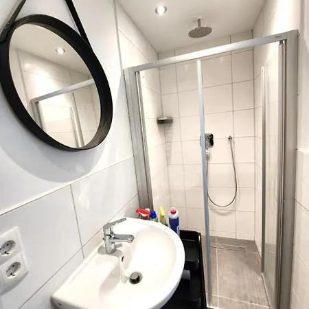 Modern Apartment In Augsburg With Wifi, Free Parking & Tv El-Living Appartement Augsburg